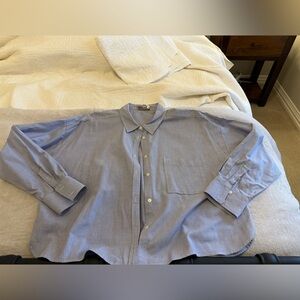 LOFT Crop button down blue pin stripe shirt. Size XL